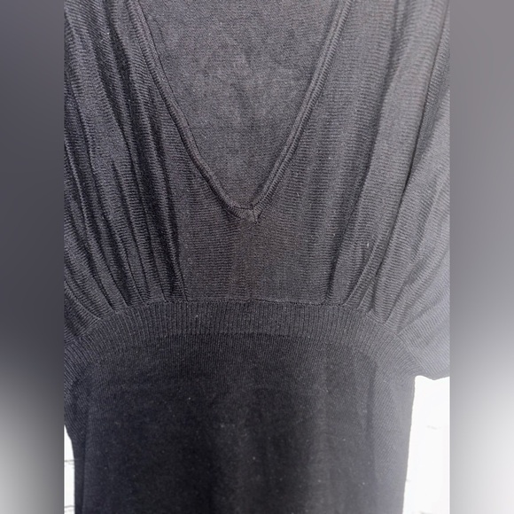 Black Dress V-Neck women’s elephant arms Solid M/L sweater loose fit midi - Picture 7 of 7